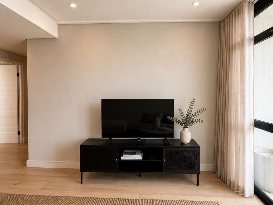 1 Bedroom Property for Sale in Sea Point Western Cape